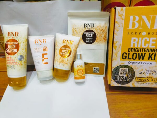 5 in 1 BNB-Rice Whitening And Glowing Facial Kit  Sun Screen +Face Wash+ Scrub+ Mask  +Glow Serum 30ml